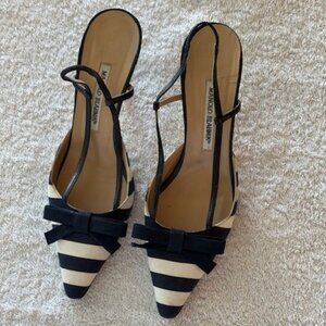 Ladies Slimback Manolo Bhahnik's Size 39.5
